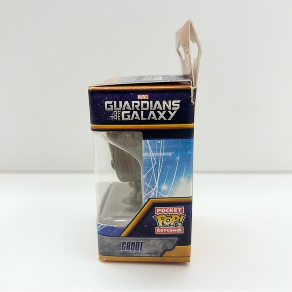 Funko Pocket Pop Groot Keychain - Picture 5 of 7